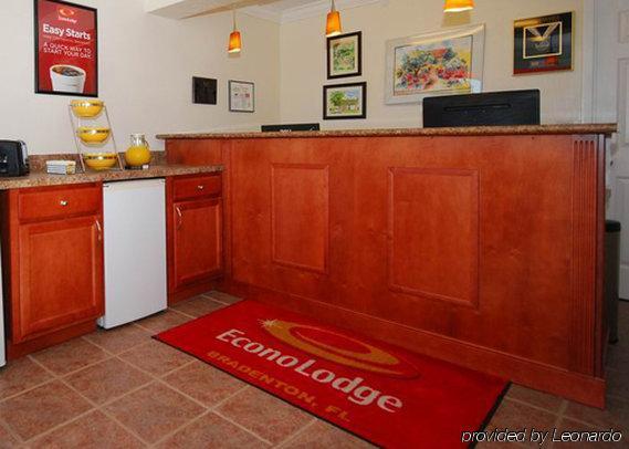 Americas Best Value Inn Bradenton-Sarasota Interior foto