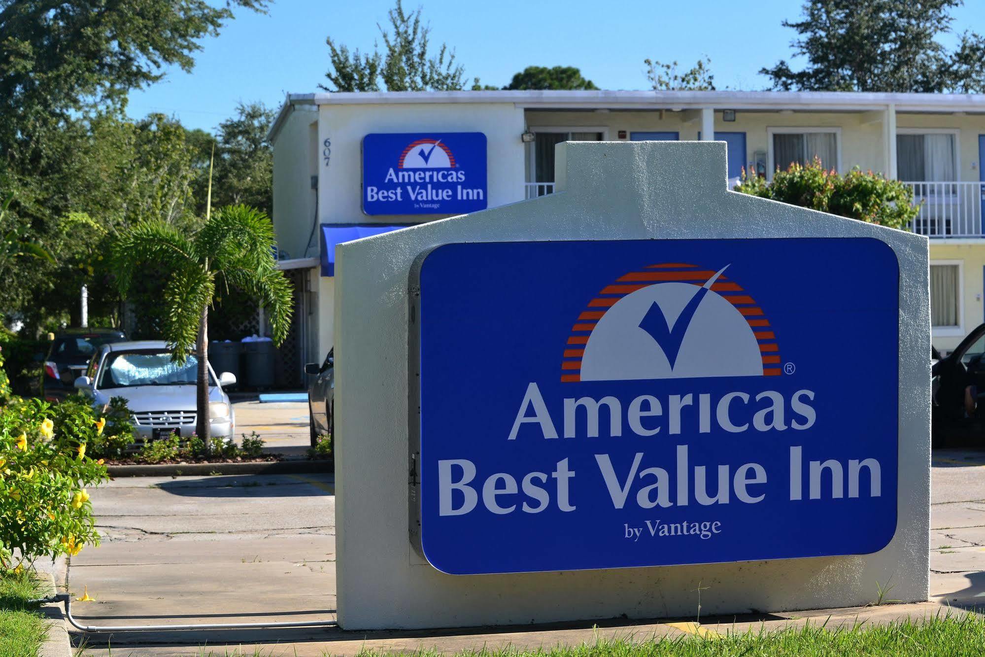 Americas Best Value Inn Bradenton-Sarasota Bagian luar foto