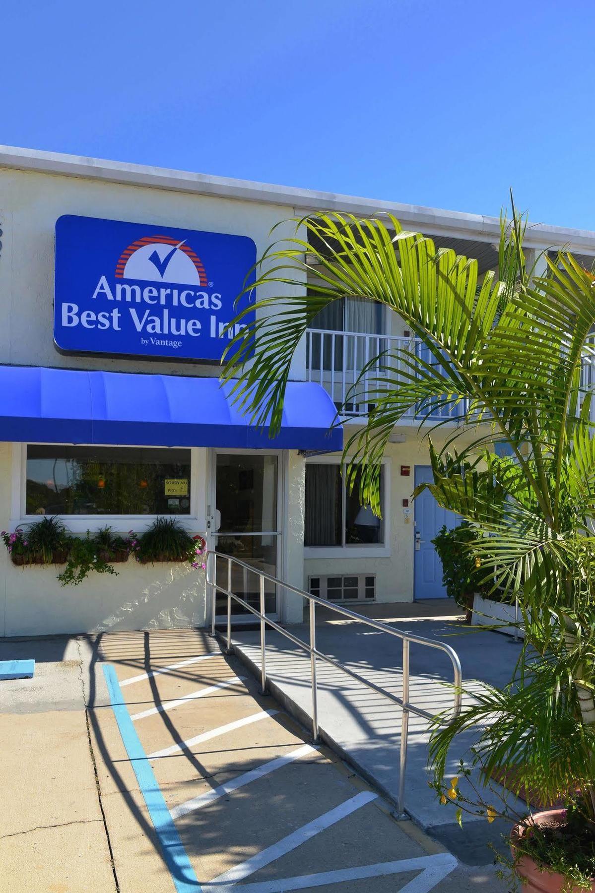Americas Best Value Inn Bradenton-Sarasota Bagian luar foto